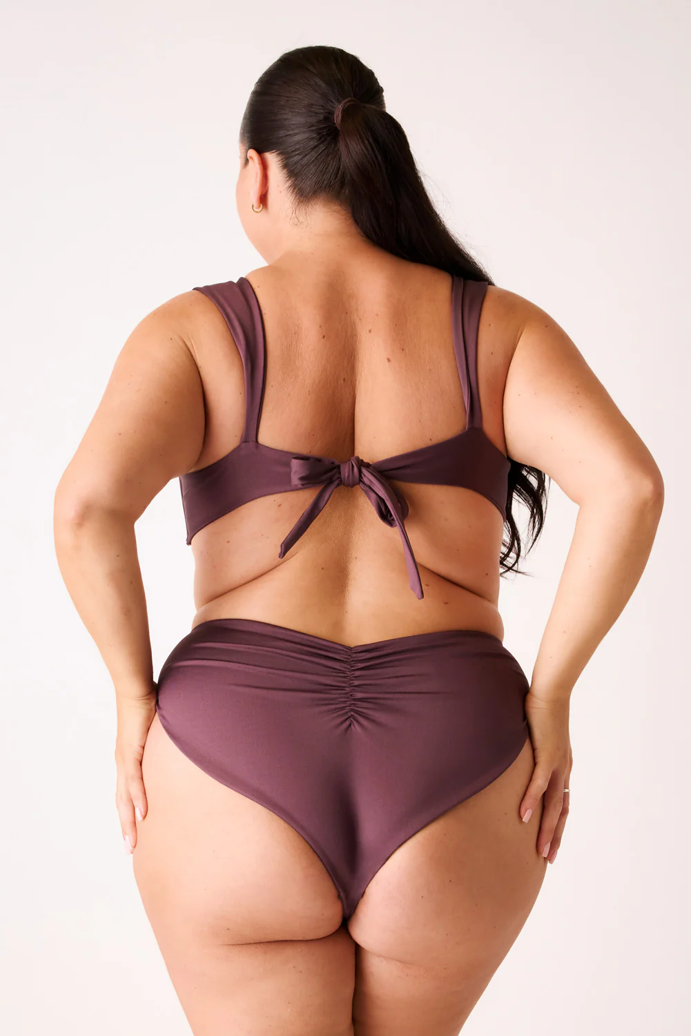 The High-Leg Scrunch Bottom - Fig - Image 7