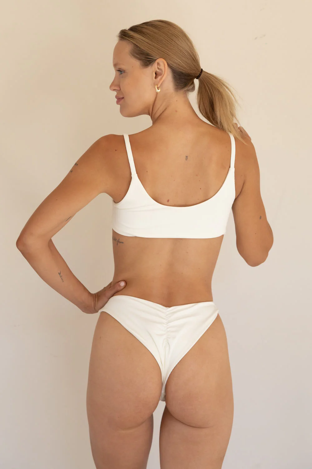 The Sleek Scrunch Bottoms - Ribbed Cream - Image 4