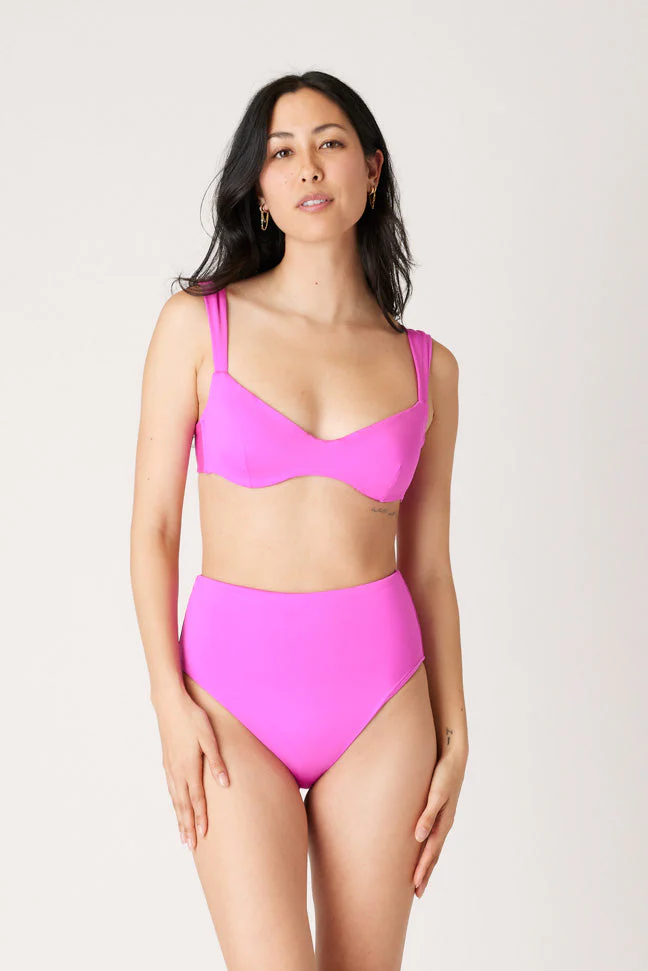 The Sweetheart Underwire Top - Fuchsia