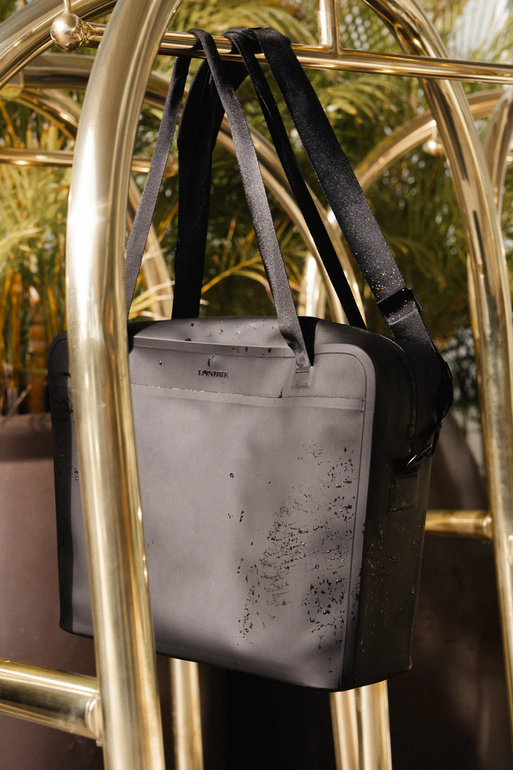 The Covae Waterproof Tote - Matte Black - Image 14